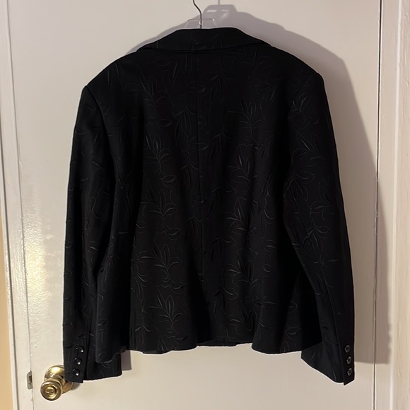 Embroidered blazer - Picture 2 of 3